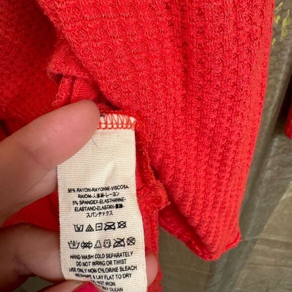 Free People Coral Poppy Red Drippy Ventura Thermal Waffle Boho Top Small - Picture 7 of 9